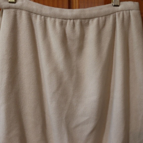 Dior Cream Vintage Felted Wool Skirt Suit 12 - Picture 10 of 16